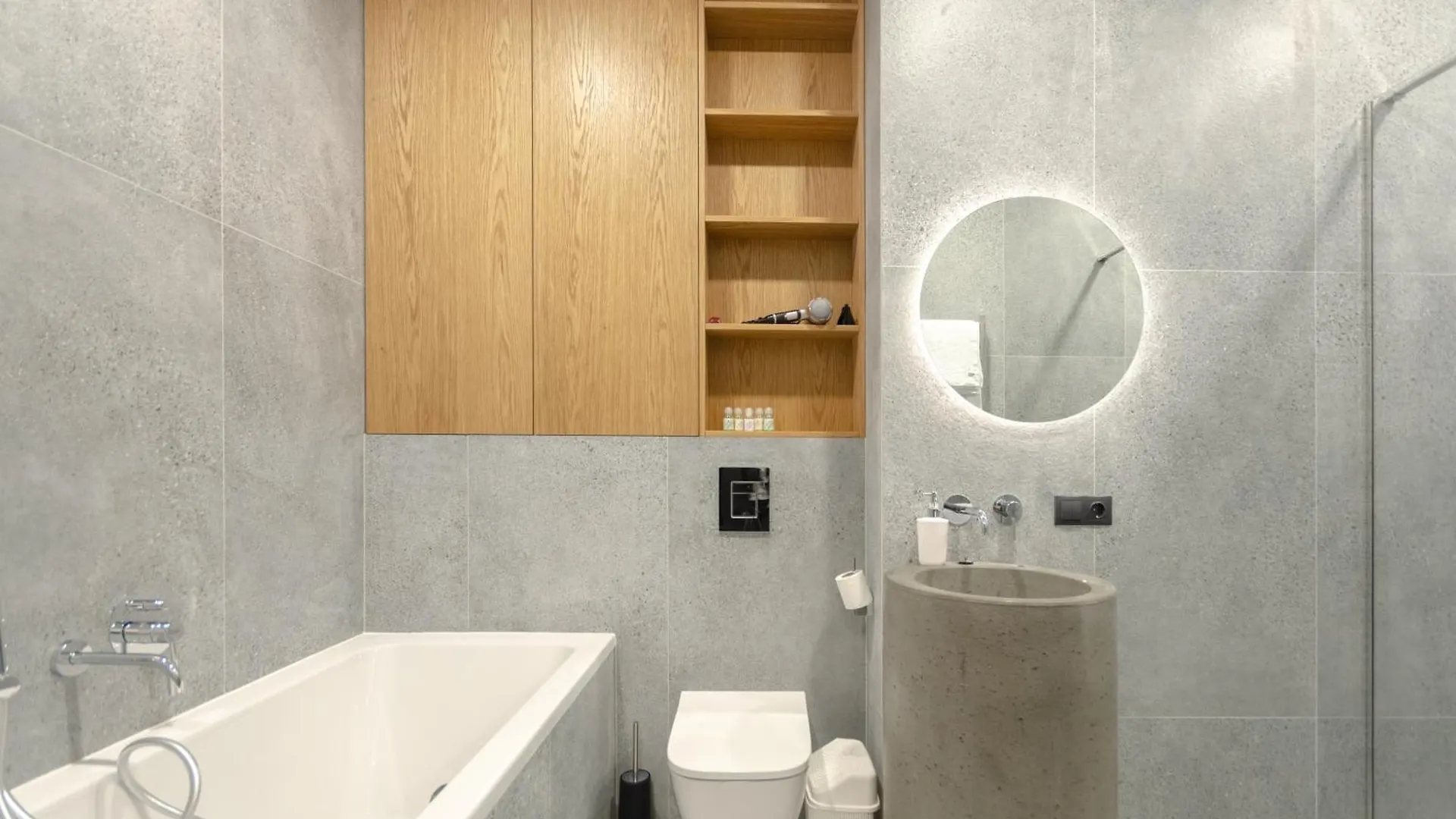 Petrovdom Apartments 9-223 In Rc Yaroslaviv Grad, Bulvarno-Kudriavska 17 Kiev Ukrayna