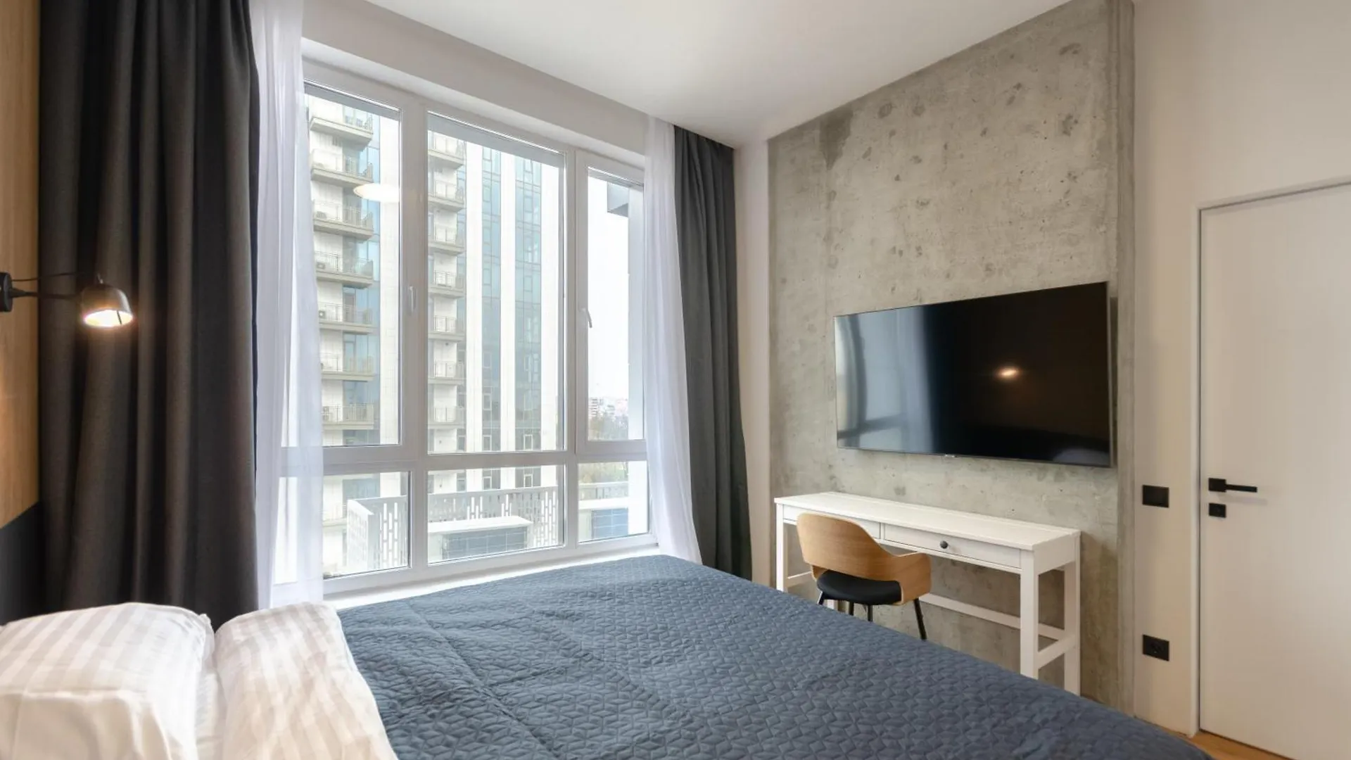 Petrovdom Apartments 9-223 In Rc Yaroslaviv Grad, Bulvarno-Kudriavska 17 Kiev