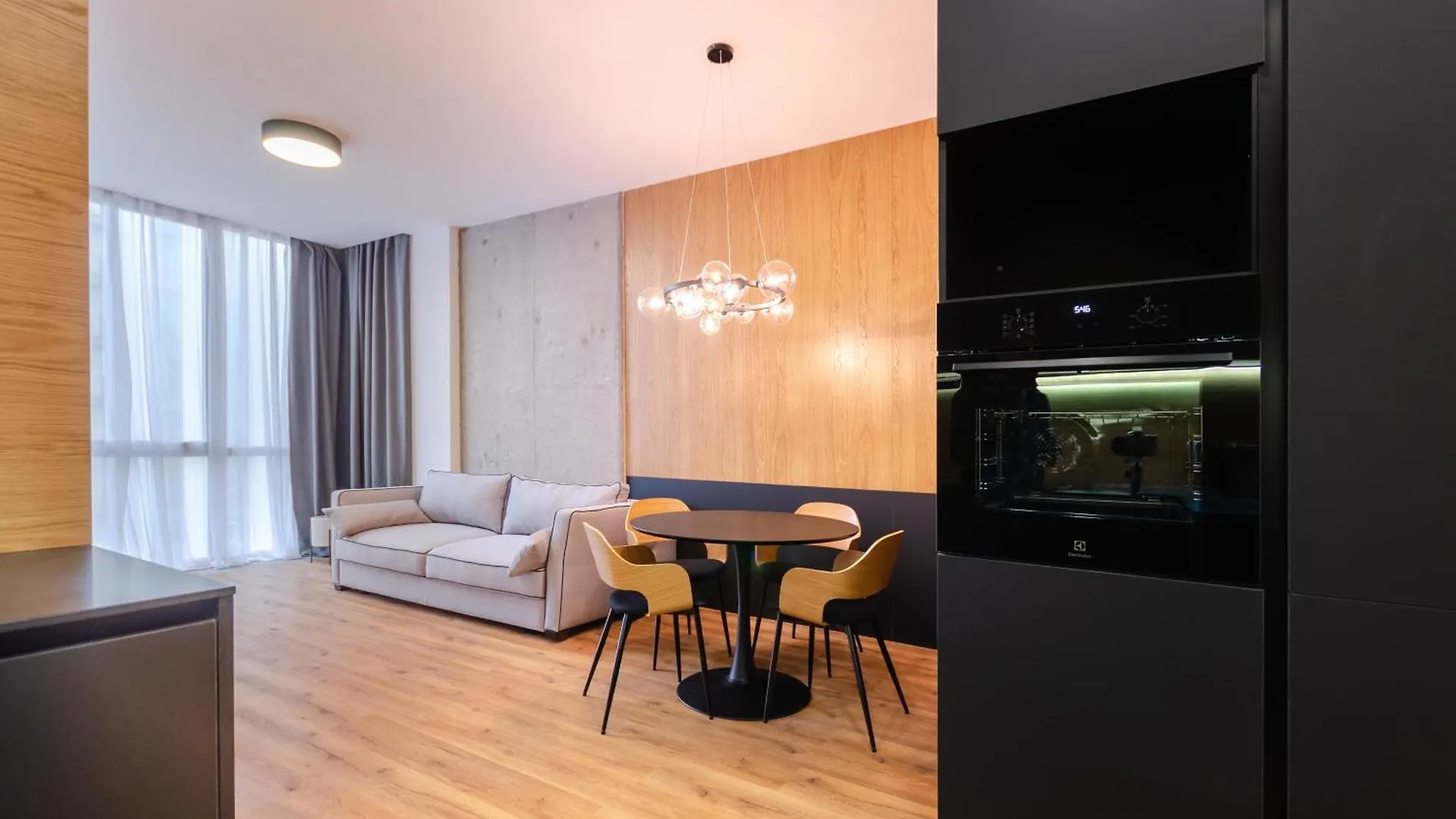 Petrovdom Apartments 9-223 In Rc Yaroslaviv Grad, Bulvarno-Kudriavska 17 Kiev