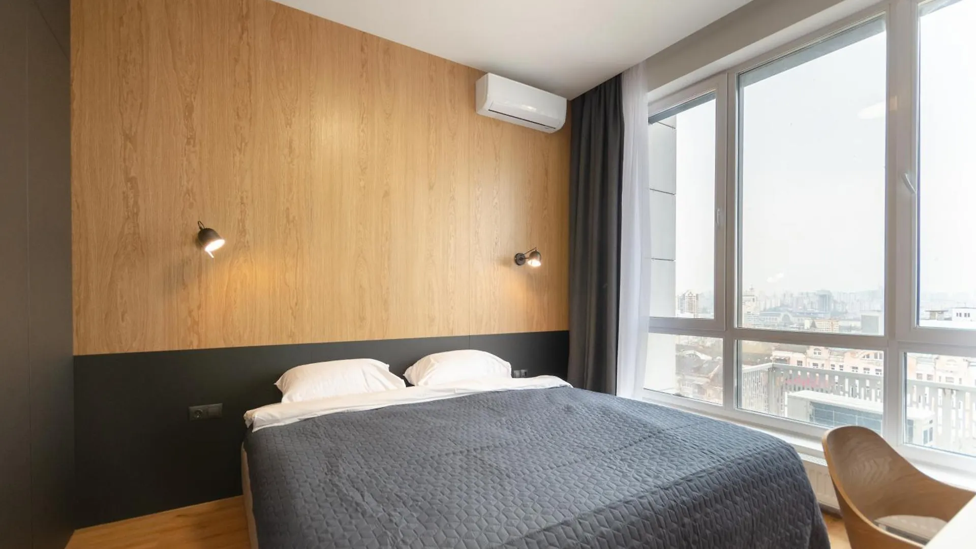 Petrovdom Apartments 9-223 In Rc Yaroslaviv Grad, Bulvarno-Kudriavska 17 Kijev